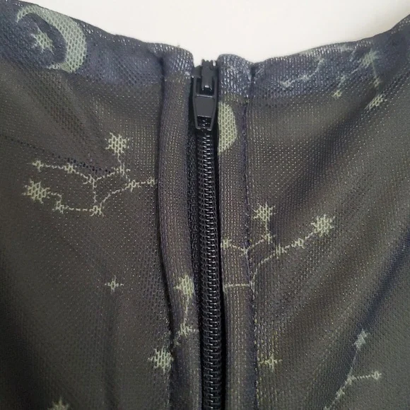 Daisy's Street Gold Constellation Chain Belt Long-sleeve Dress (Plus size) - Picture 10 of 16